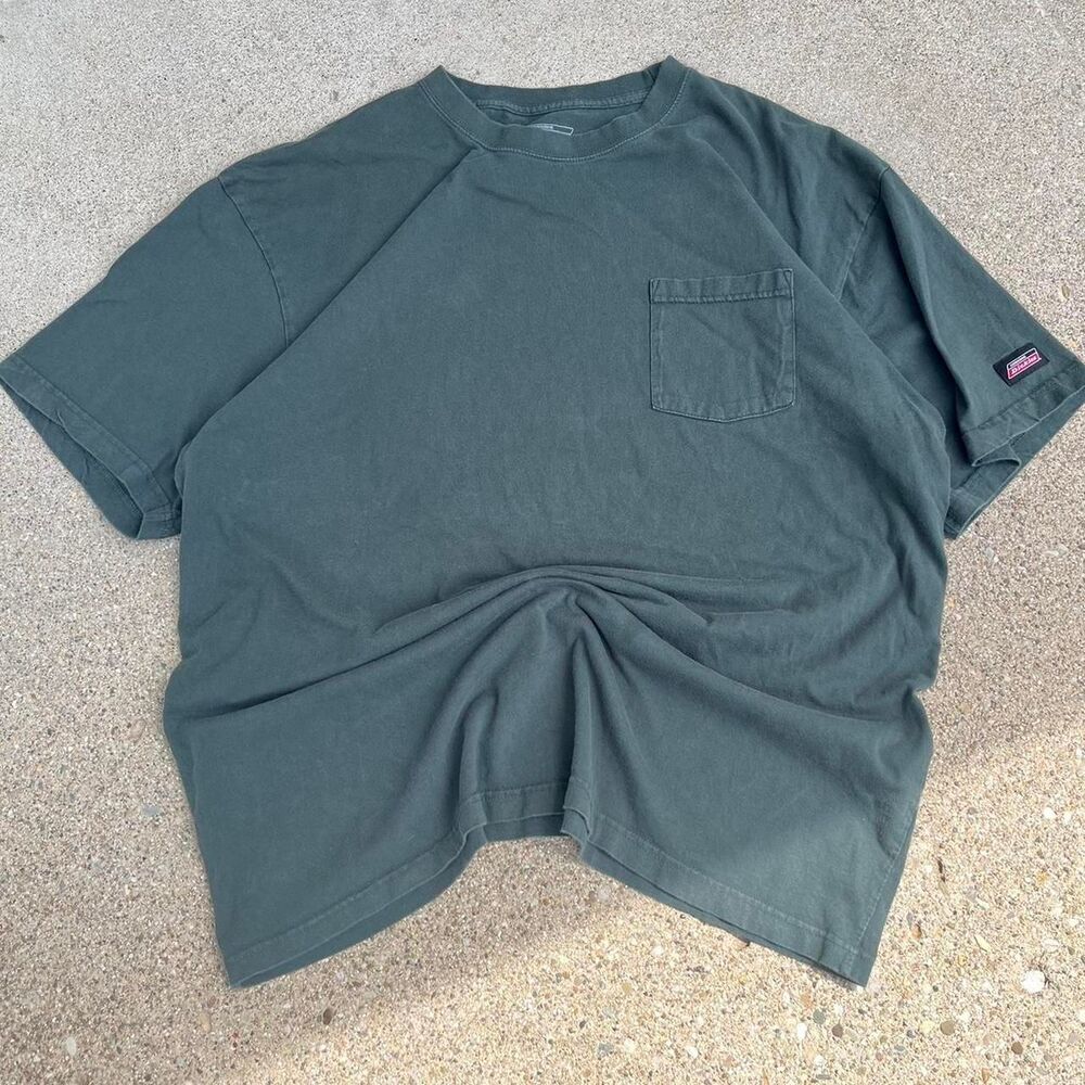 Dickies Men's Green T-shirt